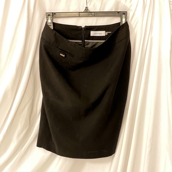 Calvin Klein Womens Suit  size 2p - Picture 2 of 7